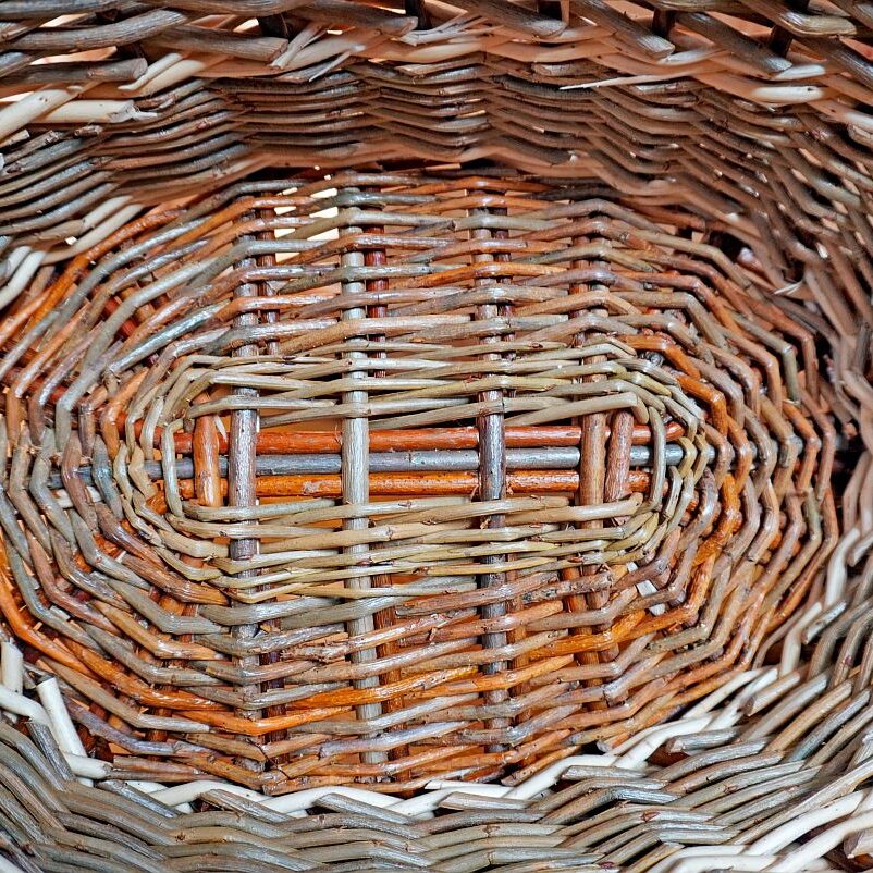 Bogeschidde, Bügelkorb oval Korbmacher Tennenbronn