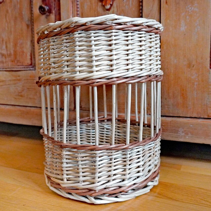 Papierkorb durchbrochene Seite geschält 1