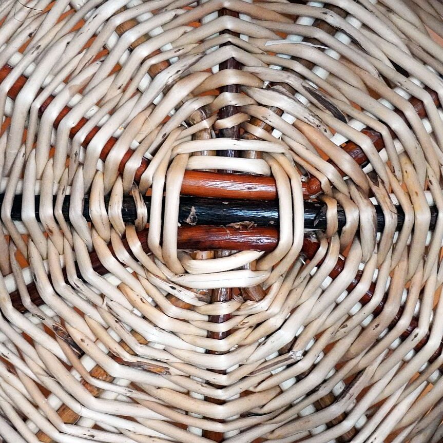 Papierkorb durchbrochene Seite geschält 6