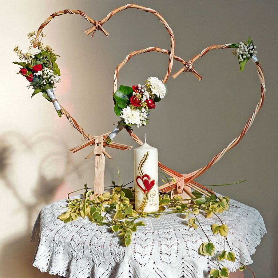 2Weidenherzen Kirchenschmuck 11