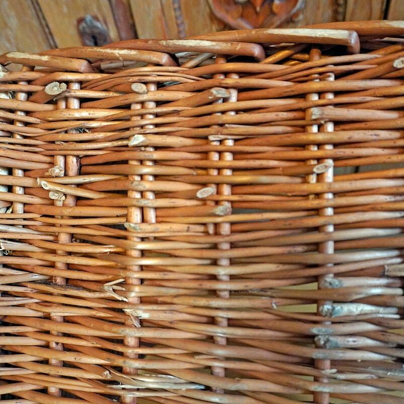 Reparatur rechteckiger Holzkorb 7