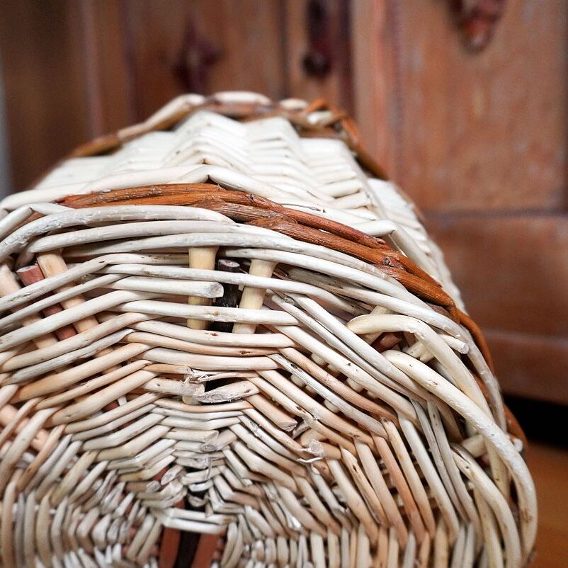 Henkelkorb geschält 2