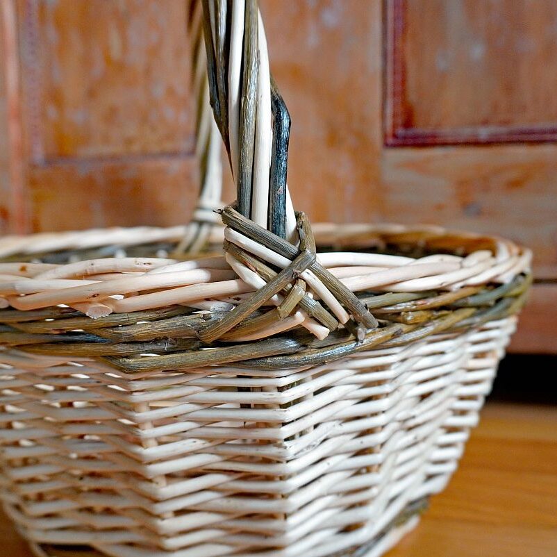 Henkelkorb geschält 4