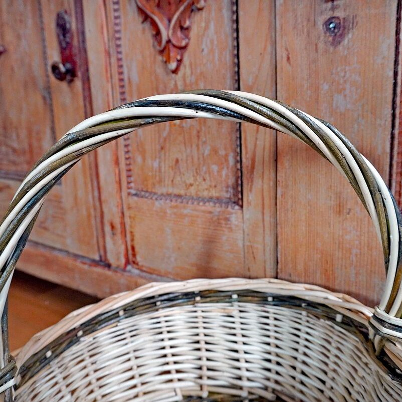 Henkelkorb geschält 6