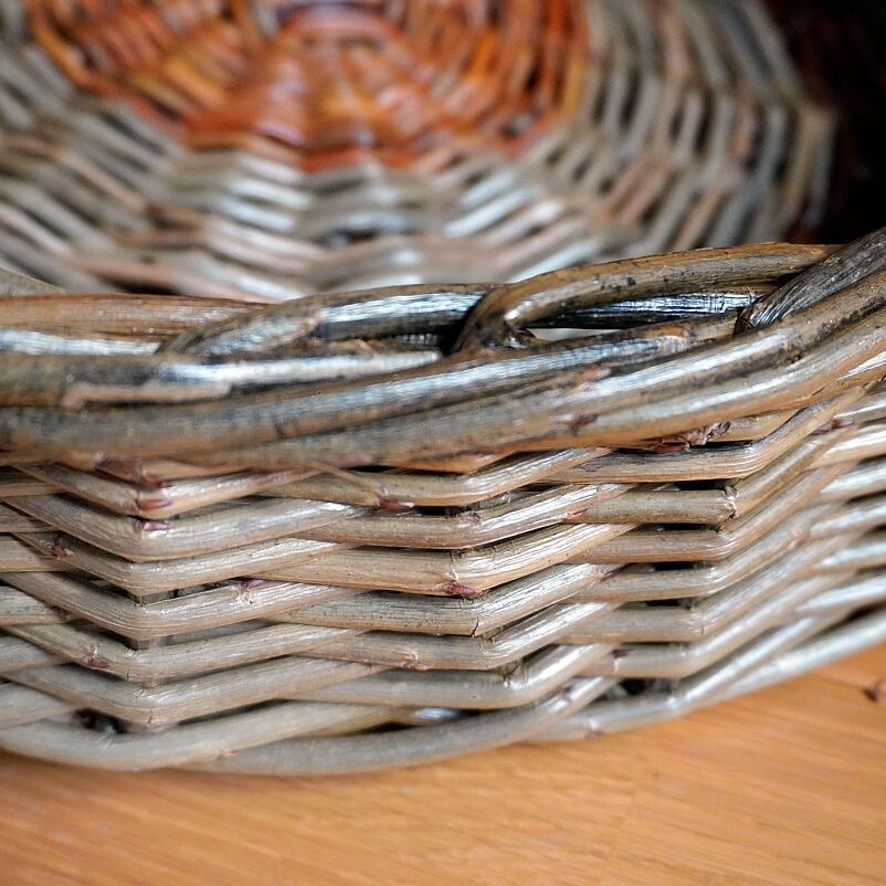 Tablett aus Weiden 6