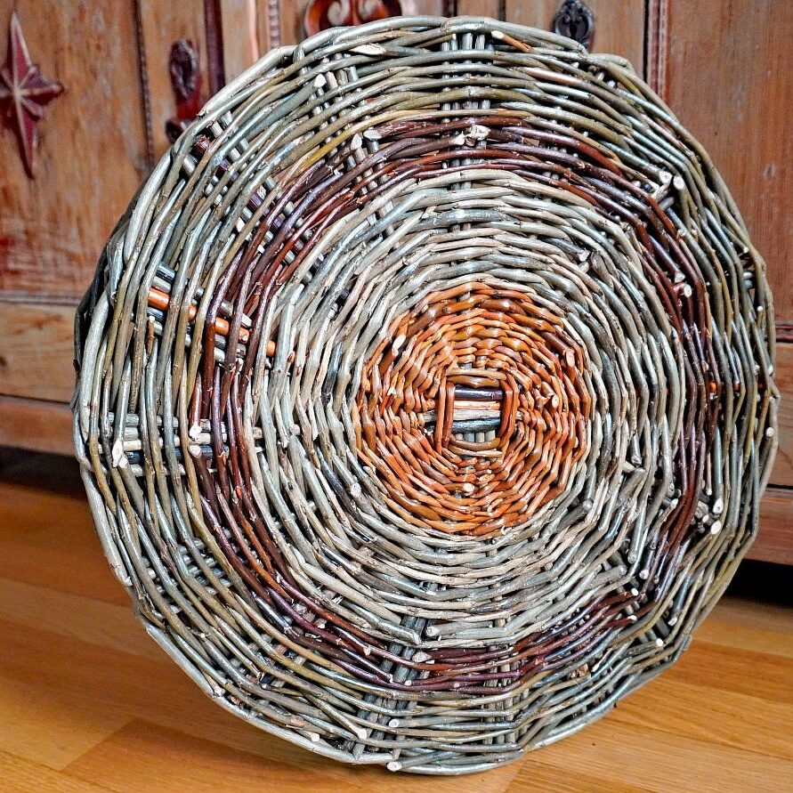 Tablett aus Weiden 7