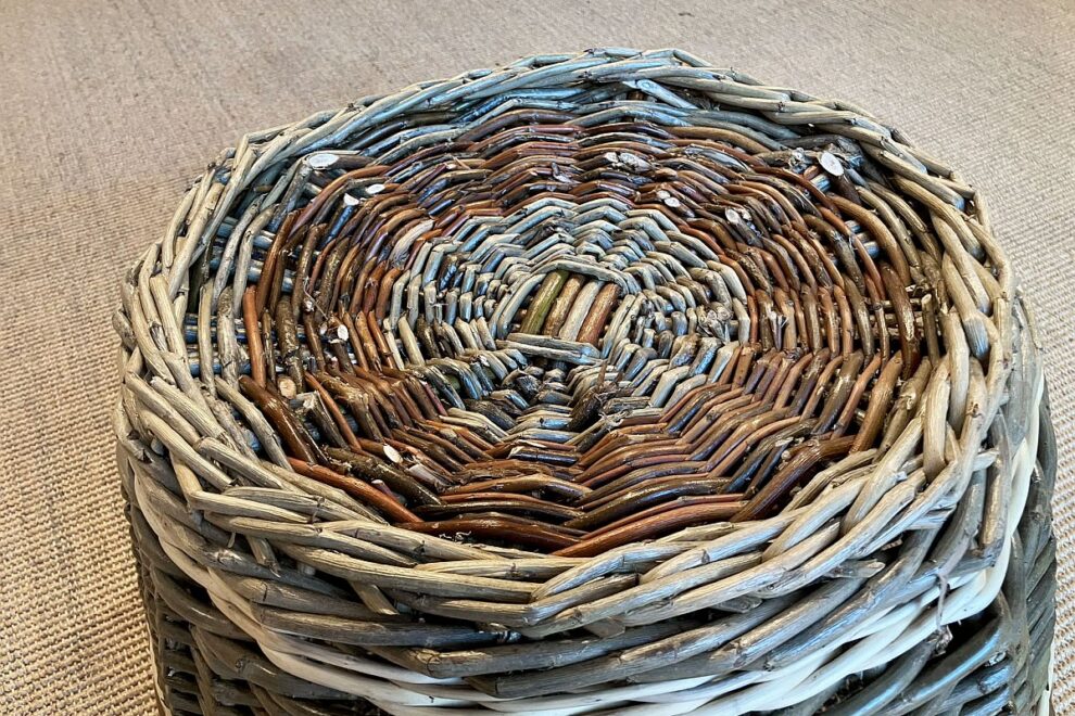 Augesteckter Korbfuß 13 Augesteckter Korbfuß 13